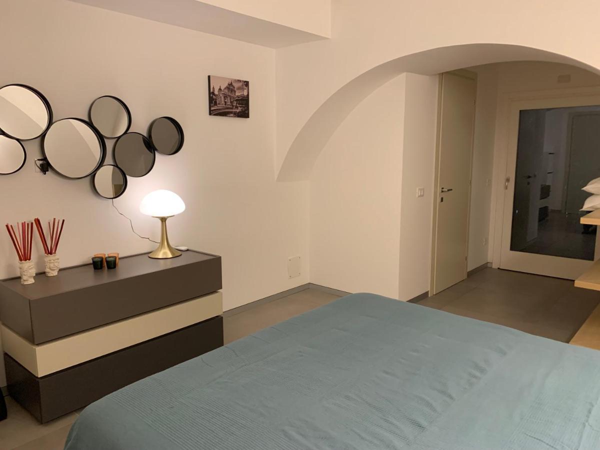 La Suite Di Piazza Dell'Universita Aeroporto di Catania Fontana Rossa Esterno foto